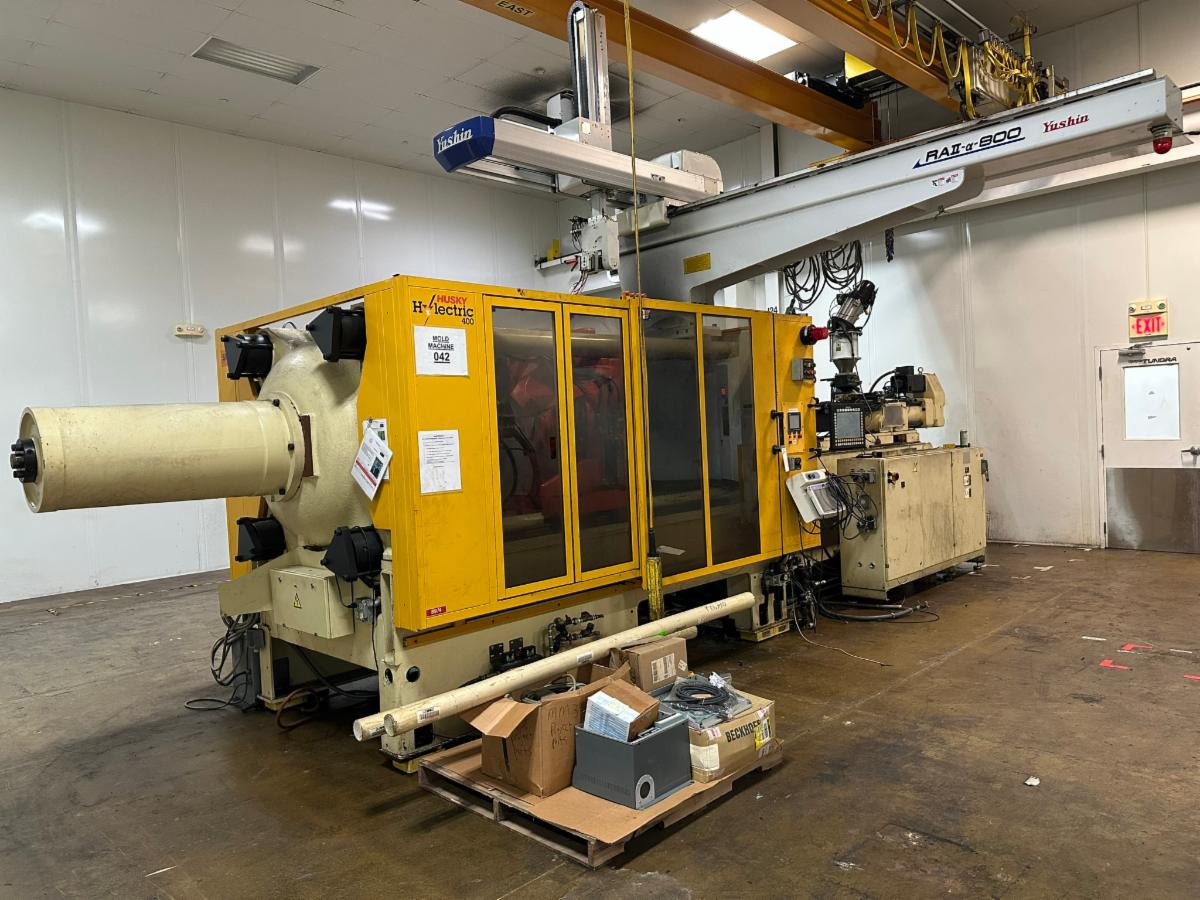 Husky H400 HyLectric and Yushin RAII-a-800 Robot